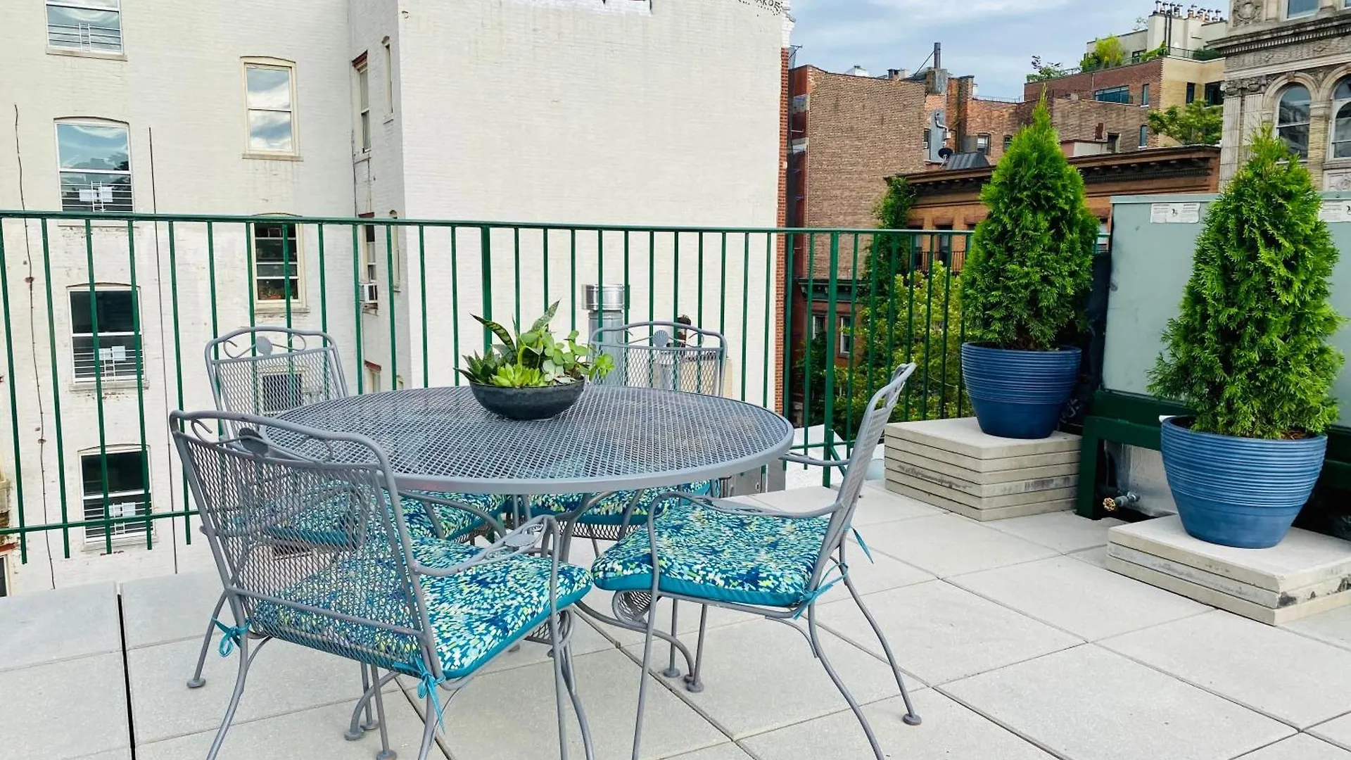 Lofty & Bright Greenwich Getaway W Private Rooftop New York 0*,  United States